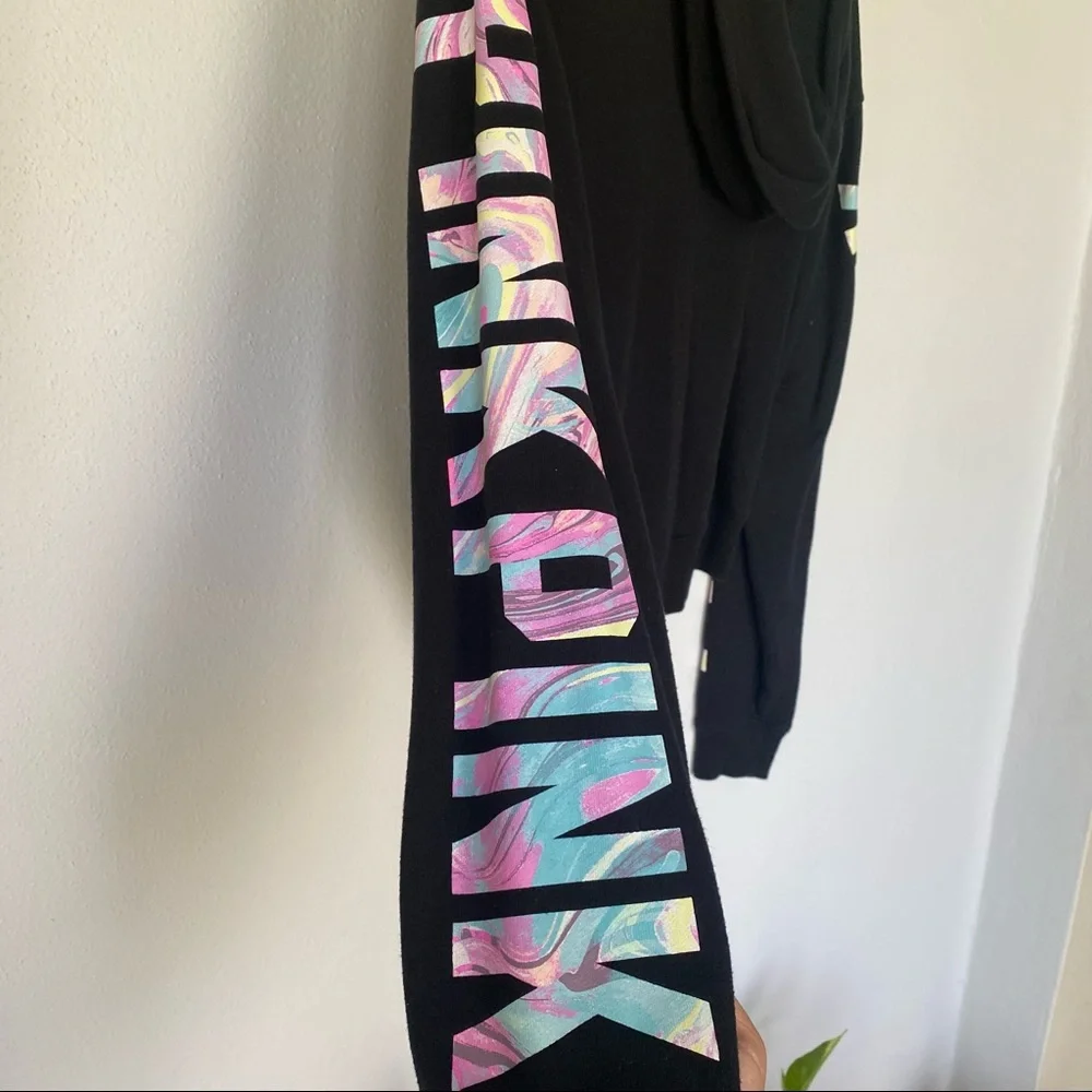 Pink cropped hoodie - Picture 3 of 5